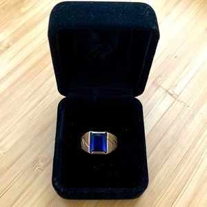 10K Gold Blue Sapphire Ring, Size 7